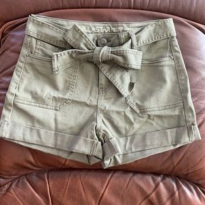 New Vanilla Star Shortie Shorts Women Size W29/9